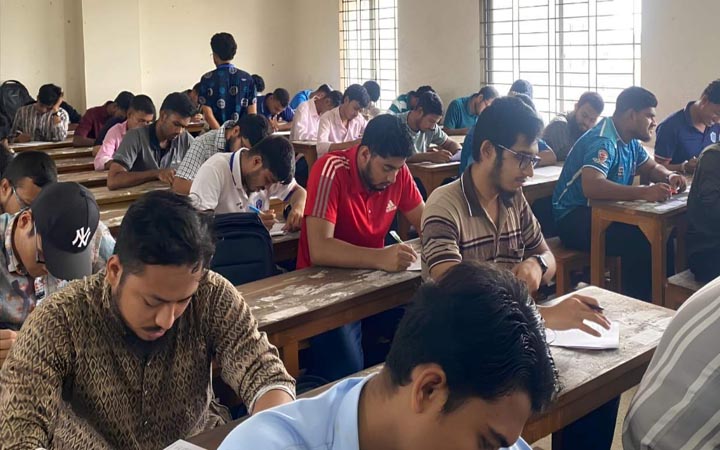 ইতিহাস চর্চায় আগ্রহ সৃষ্টিতে ‘হিস্ট্রি অলিম্পিয়াড ২.০’ অনুষ্ঠিত